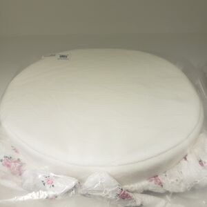 Potery Barn Kids White Round Cushion Skirt +vanity Skirt NWT